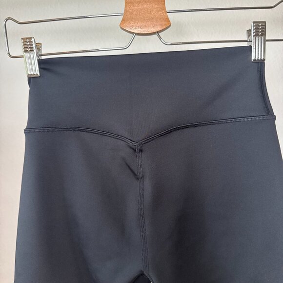Alo Yoga 5" Airlift Double Trouble Biker Short w/ Mesh • Black • Women’s M NWOT - Picture 8 of 12